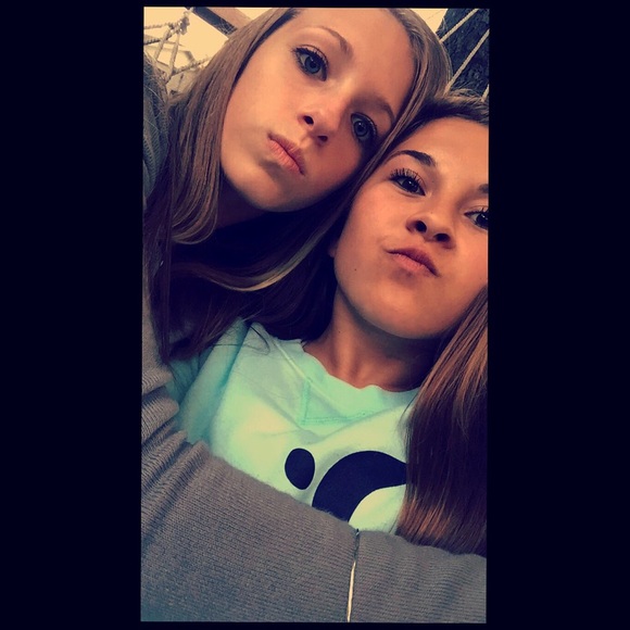 Profile Picture of Kayla Fachetti (@kaylafachetti1) on Poshmark