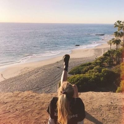 Profile Picture of Carolina (@rolinn22) on Twitter