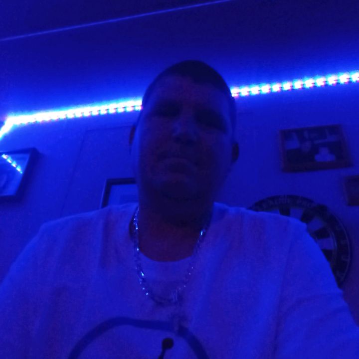 Profile Picture of @clint. (@clintcarmouche0) on Tiktok