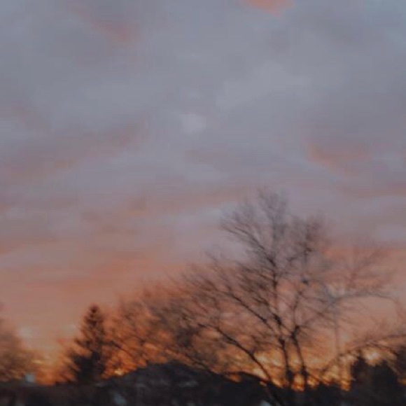 Profile Picture of Daphné Billette (@daphhh134) on Poshmark