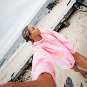 Profile Picture of Faye Fischer (@Faye.Fischer) on Youtube