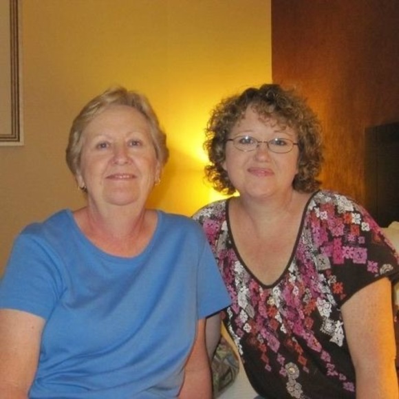 Shauna Sammons knepp - Poshmark Profile Picture of Shauna Sammons knepp (@shaunaknepp) on Poshmark