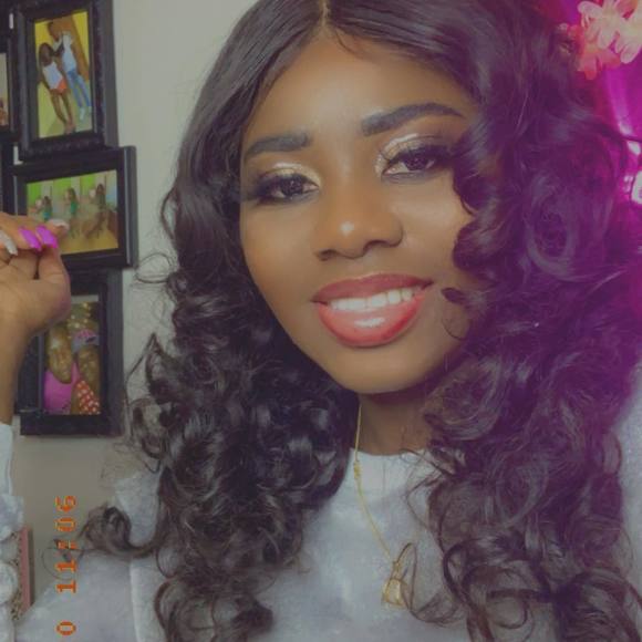 Profile Picture of Crystal Clarke (@danielle761) on Poshmark