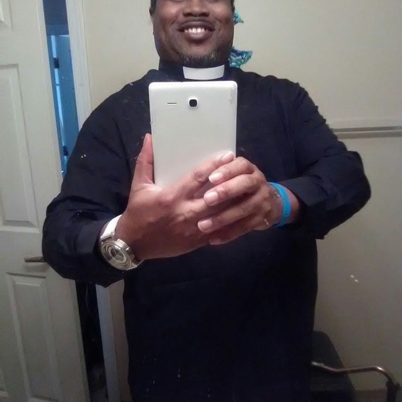Profile Picture of Steve Pulliam (@stevespulliam) on Poshmark