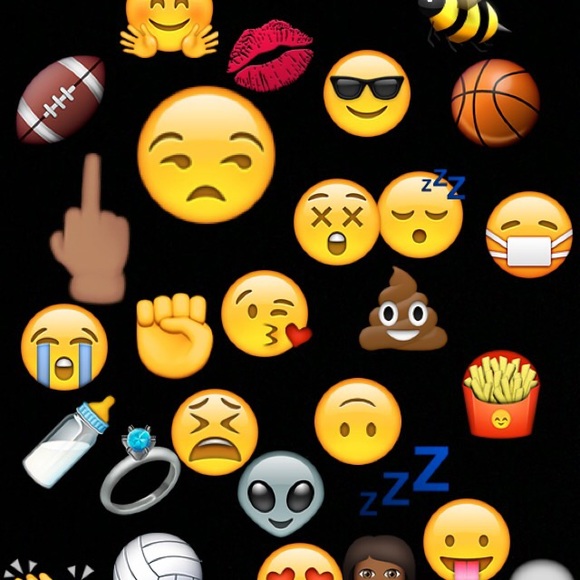 Profile Picture of Lydia Pintor (@lydiaa_pintor) on Poshmark