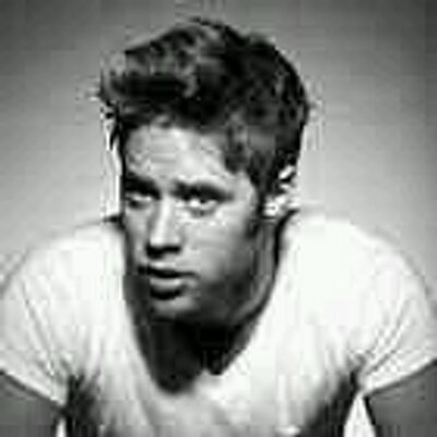 Profile Picture of Aaron Whitmoreon Twitter