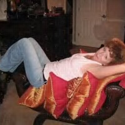 Profile Picture of Jennifer Acuff (@Jen679) on Twitter