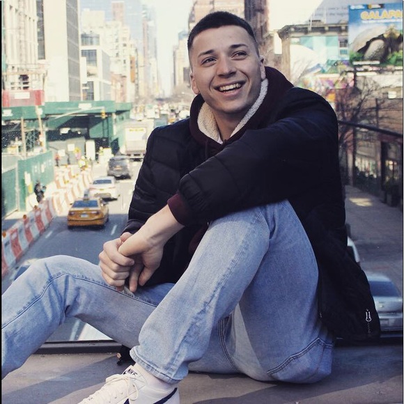 Camdyn Neuwirth - Poshmark Profile Picture of Camdyn Neuwirth (@camneuwirth) on Poshmark