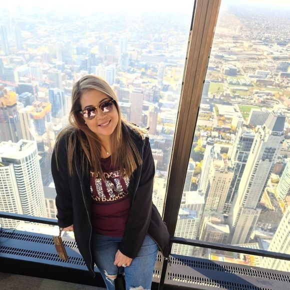 Profile Picture of Xiomarelys Candelaria (@xiomarelys) on Poshmark
