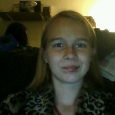 Profile Picture of Gabriella Steele (@starduat) on Twitter