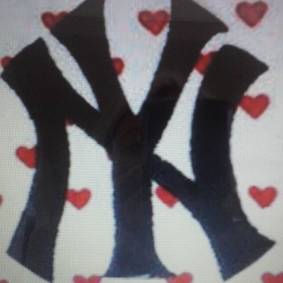 Profile Picture of Tinamarie Ferrante-petrillo (@jeanibo) on Poshmark