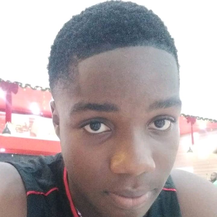 Profile Picture of anieshett (@anieshett) on Tiktok