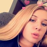 Profile Picture of Candis Moore (@candis.__.spam) on Instagram