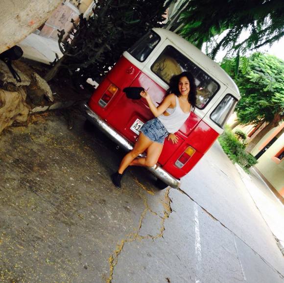 Profile Picture of Almendra Bisetti (@almendra_260396) on Poshmark