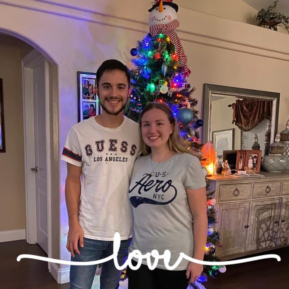 Profile Picture of Josh Hutton (@jahjahfl) on Poshmark