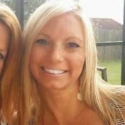 Profile Picture of Carrie Schneider (@TheBloomingContainer) on Youtube