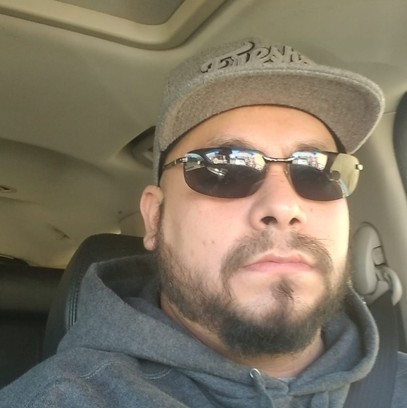 Rodrigo Llamas - Poshmark Profile Picture of Rodrigo Llamas (@rodrigojalisco) on Poshmark