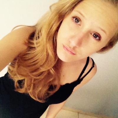 Ana Julia Battista - Twitter Profile Picture of Ana Julia Battista (@anajuliaajsdb) on Twitter