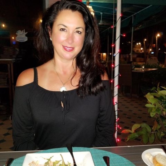 Profile Picture of Shawnee Hauk (@aggiehauk) on Poshmark