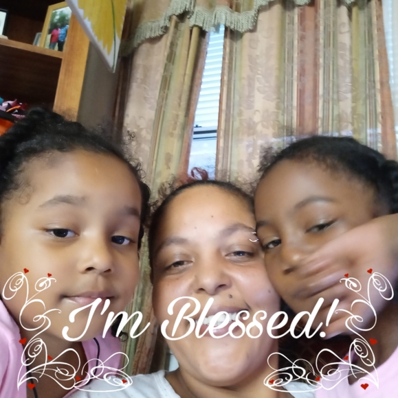 Profile Picture of Gabrielle Brock (@gabriellebrock2) on Poshmark