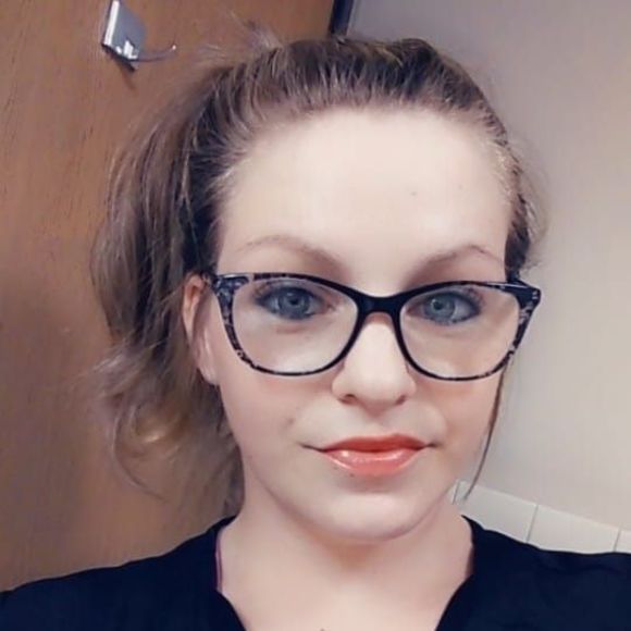 Profile Picture of Danielle Alexander (@dalexander2527) on Poshmark