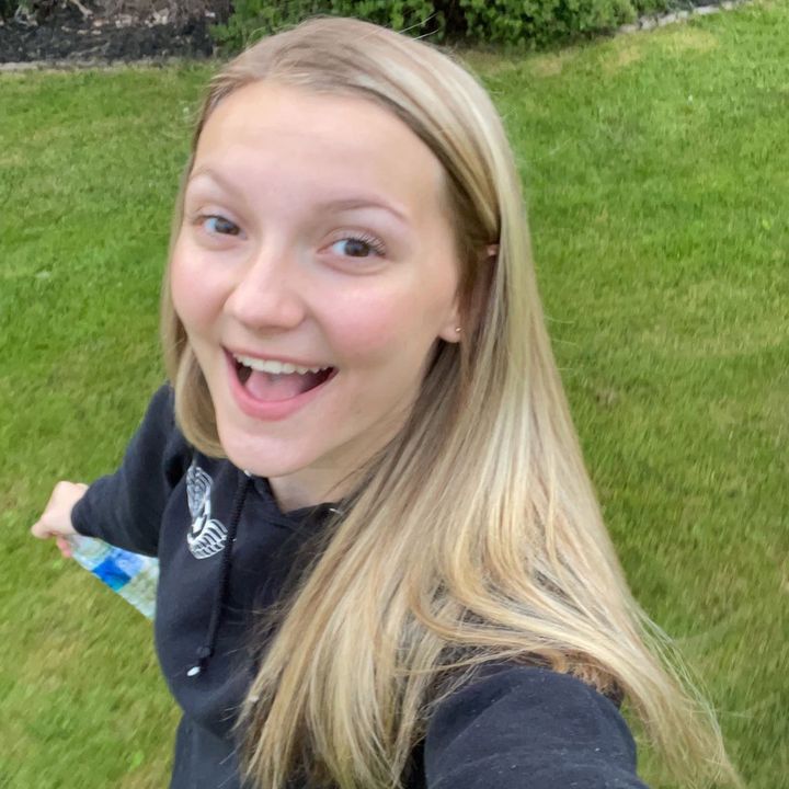 Profile Picture of liv :) (@.rohrbaugh) on Tiktok