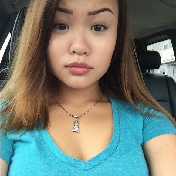 Profile Photo of Cathy Phan (@catphnxo) on Poshmark