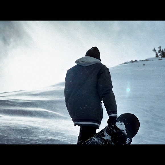 Profile Picture of Sean Tierney (@sptierney) on Poshmark