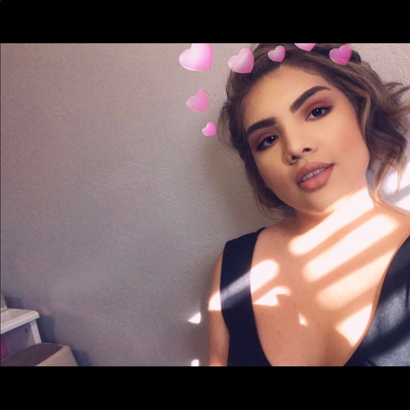 Profile Picture of Daniela Blanco (@498daniela) on Poshmark