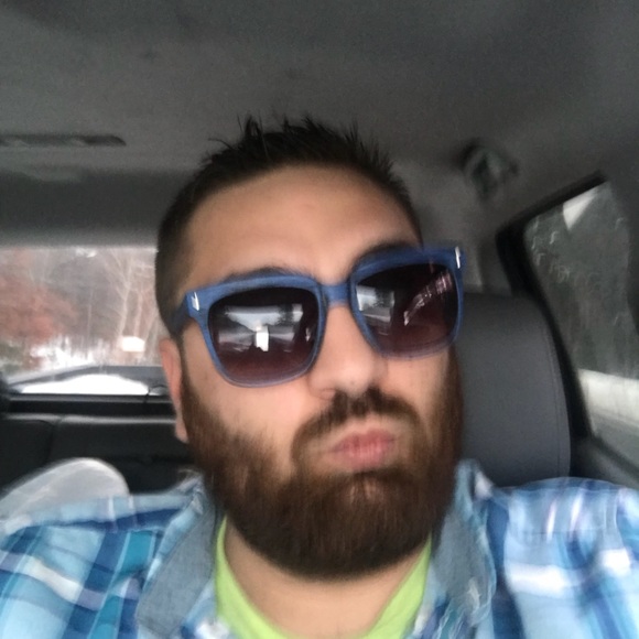 Profile Picture of Jason Wozniak (@wozzy4) on Poshmark