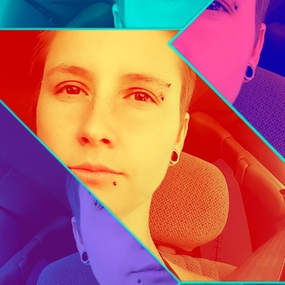 Profile Picture of Kursty Bragdon (@ballerjk13) on Poshmark