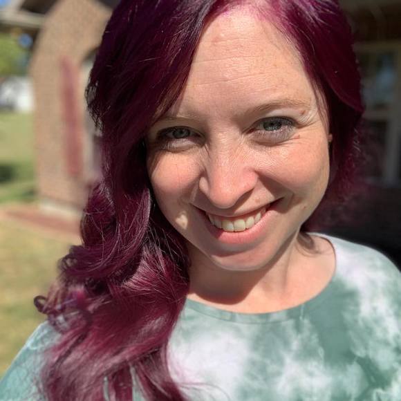 Profile Picture of Jessi Menold (@jcsmenold) on Poshmark