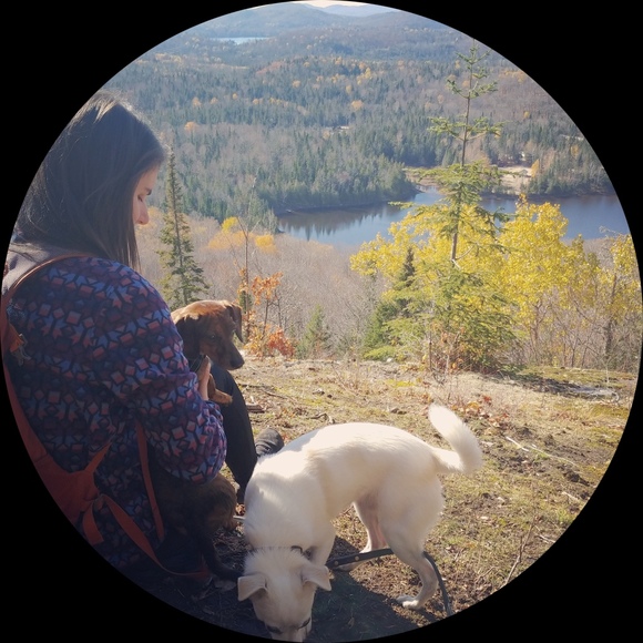Profile Picture of Catherine Pineault (@cathpine) on Poshmark