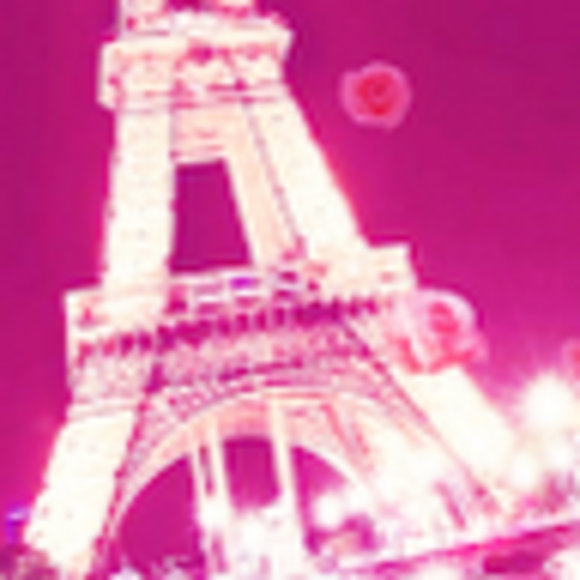 Profile Picture of Emma Gudgeon (@gudgeoe) on Poshmark