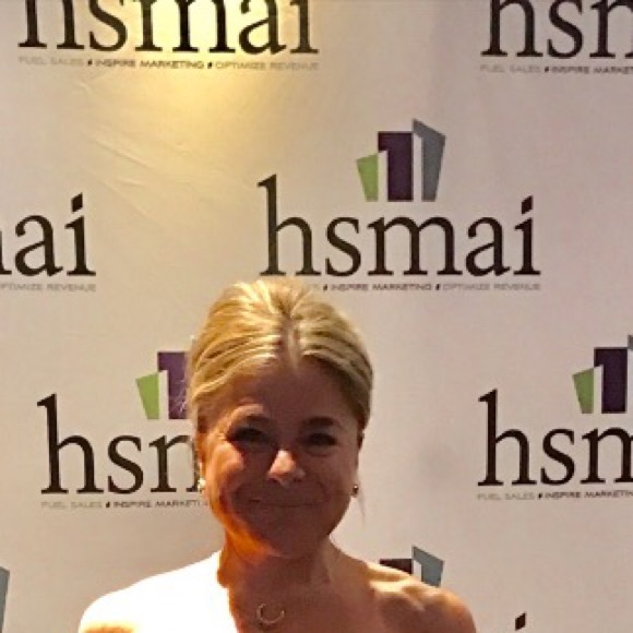 Profile Picture of Andrea Werbel (@andi212) on Poshmark