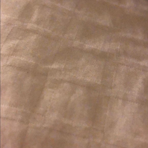 Profile Picture of Hannah Gammage (@hannahrenee91) on Poshmark