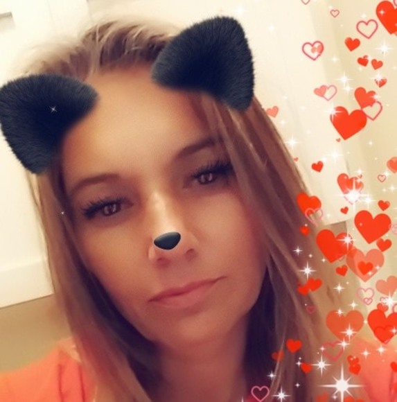 Profile Picture of Sonja Hawkins (@alexiskaylie) on Poshmark