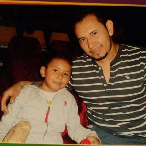 Profile Picture of Edgar Bernal (@bernal42ll) on Poshmark