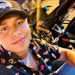 Profile Picture of Ariel Deluna (@ariel.deluna) on Tiktok