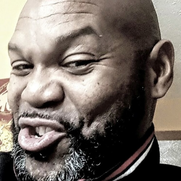 Profile Picture of Wentworth Howson (@wentworthhowson) on Poshmark