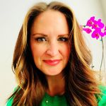 Serena Berhost - Instagram Profile Picture of Serena Berhost (@sernabee) on Instagram