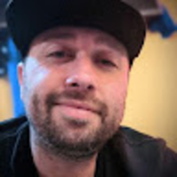 Profile Picture of Alexender Greystone (@nanopixel369) on Poshmark