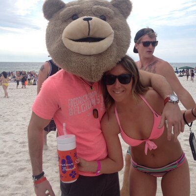 Profile Picture of Hailey Hodgson (@HaileyHaileyh) on Twitter