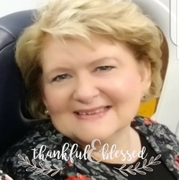 Profile Picture of Inger Lutz (@ingerlutz) on Poshmark