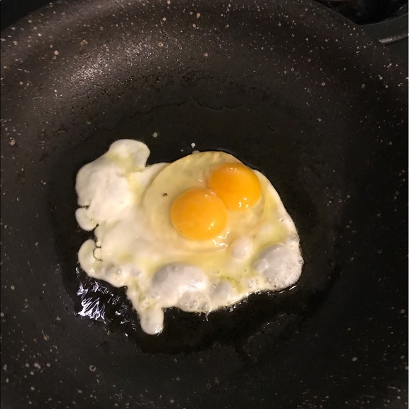 Profile Picture of Debbie Ollberding (@allnewgone) on Poshmark