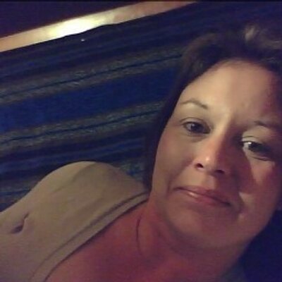 Profile Picture of Lynette Campbell (@hldontoyrass) on Twitter