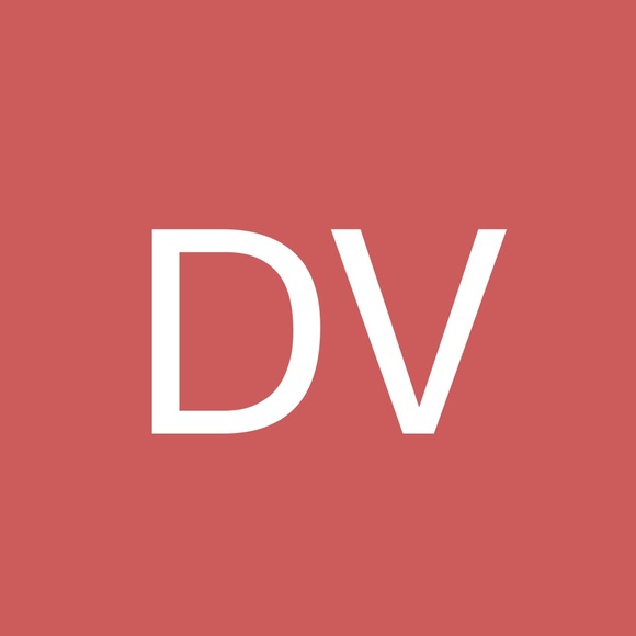 Profile Picture of Dana Vandevelde (@isaacbxktorres) on Poshmark