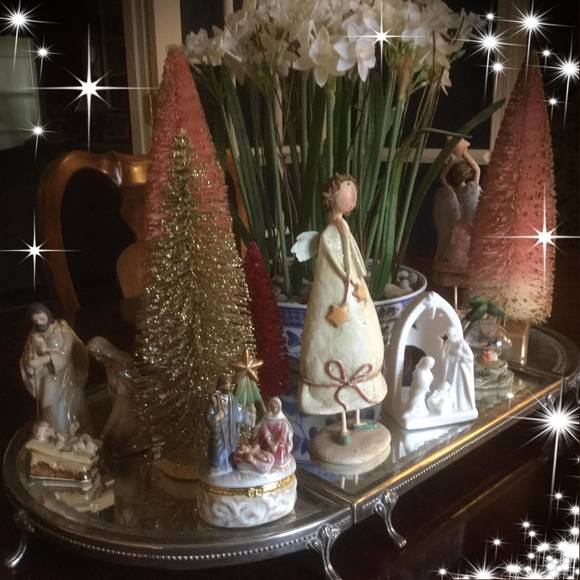 Profile Picture of Lori Logan collier (@lorilcollier) on Poshmark