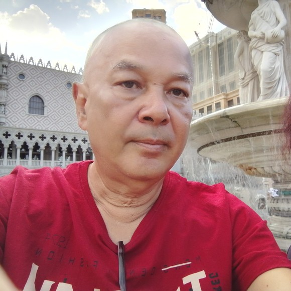 Profile Picture of Sunil Sinha (@sunilsinha312) on Poshmark