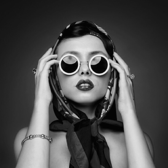 Rosemary Rosemary - Poshmark Profile Picture of Rosemary Rosemary (@rosemaryscloset) on Poshmark